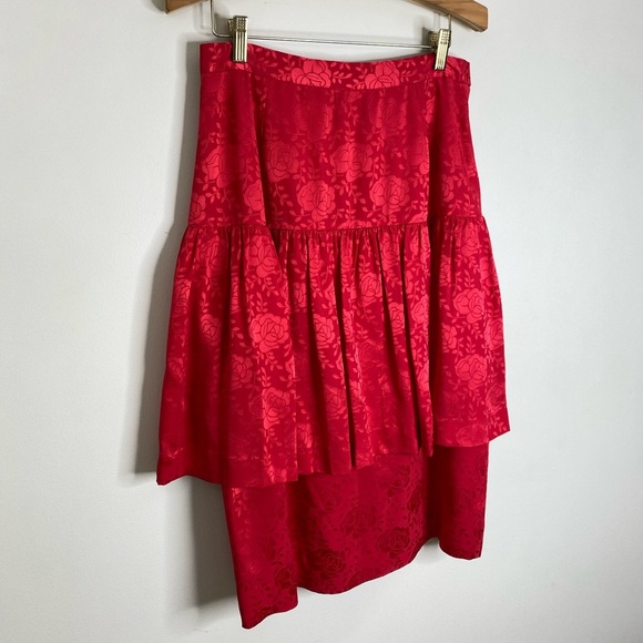 UNIQUE 100% SILK FLORAL PRINT PENCIL/ FLARED SKIRT VIBRANT RED SIZE 10 - Picture 4 of 10